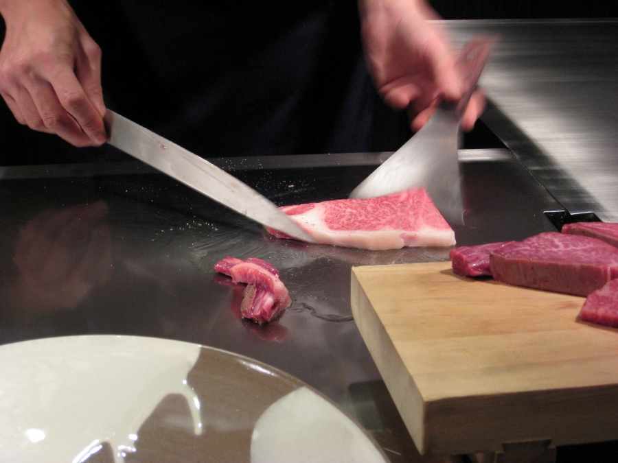 Local Tells Top 5 Best Kobe Beef Restaurants In The Most Kobe Beef